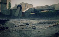 落下的雨究竟是福从天降还是污从天降